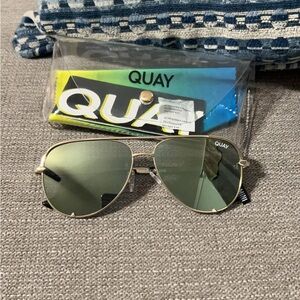 Quay sunglasses 🕶️